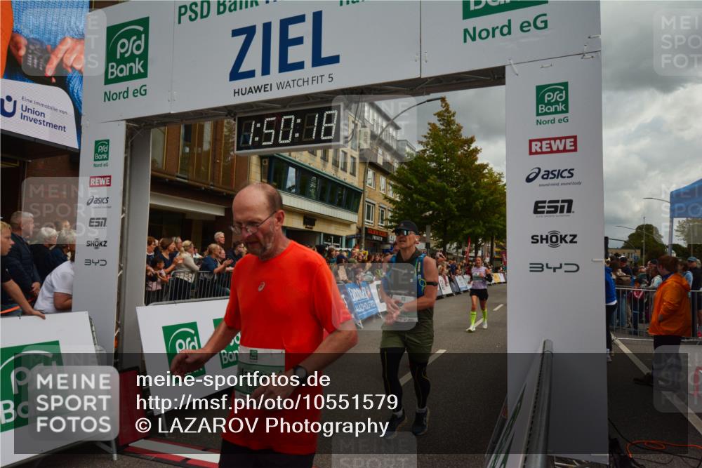 20.09.2026 - PSD Bank Halbmarathon LAZAROV Photography http://msf.ph/oto/10551579 20.09.2026 11:50:18 Ziel 1236, 1309, 1537, 1602, 1604, 1814, 1902, 1983, 2371, 2627, 3083, 3513, 3576, 3961, 4104, 4660 meine-sportfotos.de