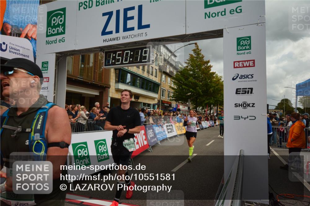 20.09.2026 - PSD Bank Halbmarathon LAZAROV Photography http://msf.ph/oto/10551581 20.09.2026 11:50:19 Ziel 1236, 1309, 1537, 1602, 1604, 1814, 1902, 1983, 2258, 2371, 2627, 3083, 3513, 3576, 3961, 4104, 4660 meine-sportfotos.de