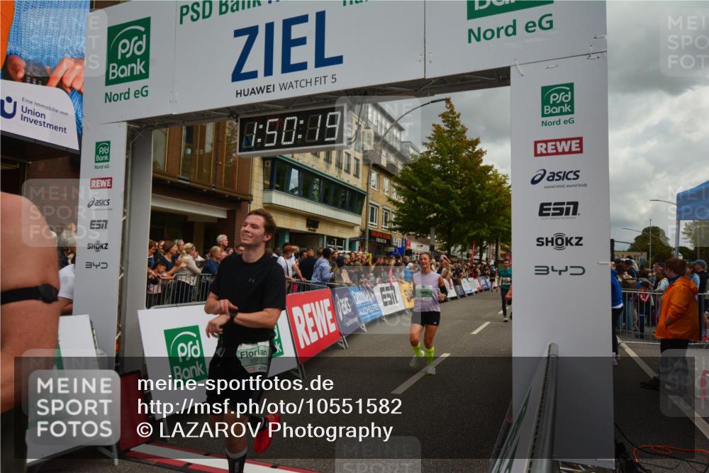 20.09.2026 - PSD Bank Halbmarathon LAZAROV Photography http://msf.ph/oto/10551582 20.09.2026 11:50:19 Ziel 1236, 1309, 1537, 1602, 1604, 1814, 1902, 1983, 2258, 2371, 2627, 3083, 3513, 3576, 3961, 4104, 4660 meine-sportfotos.de
