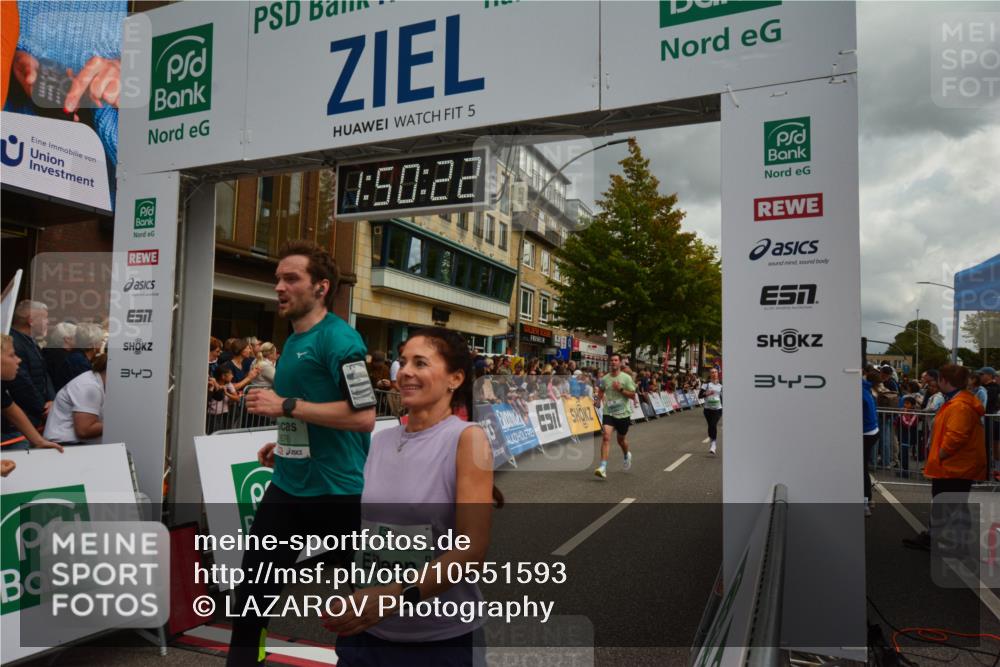 20.09.2026 - PSD Bank Halbmarathon LAZAROV Photography http://msf.ph/oto/10551593 20.09.2026 11:50:22 Ziel 1309, 1537, 1602, 1814, 1902, 1983, 2258, 2371, 2627, 3083, 3513, 3576, 3961, 4104, 4660 meine-sportfotos.de