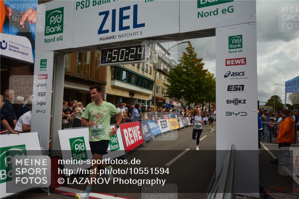 20.09.2026 - PSD Bank Halbmarathon LAZAROV Photography http://msf.ph/oto/10551594 20.09.2026 11:50:23 Ziel 1309, 1537, 1902, 1983, 2258, 2371, 2627, 3083, 3513, 3576, 3961, 4660 meine-sportfotos.de