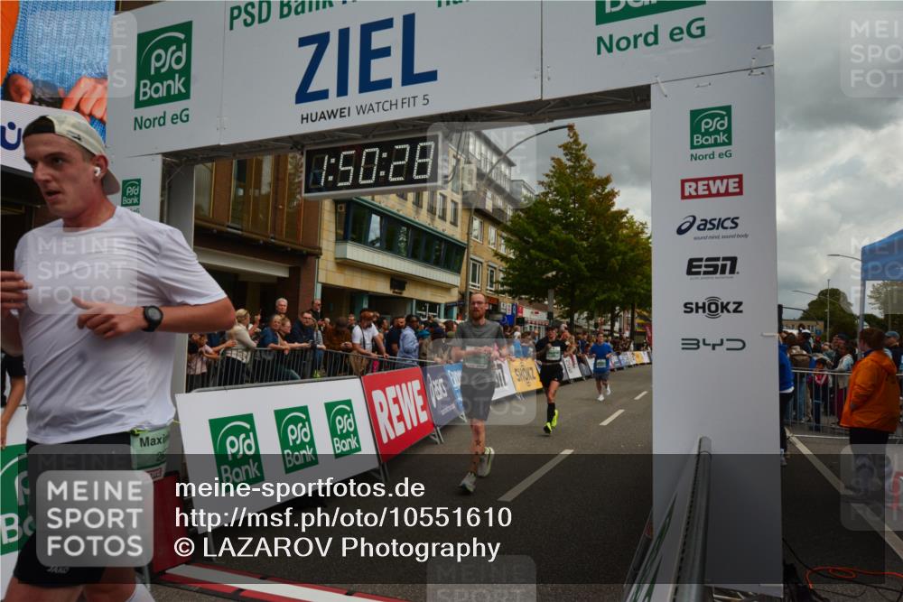 20.09.2026 - PSD Bank Halbmarathon LAZAROV Photography http://msf.ph/oto/10551610 20.09.2026 11:50:27 Ziel 1902, 2258, 2273, 2371, 2627, 3513, 3576, 3961, 4660 meine-sportfotos.de