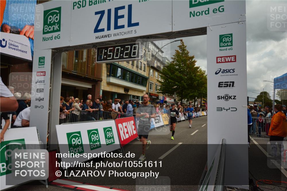 20.09.2026 - PSD Bank Halbmarathon LAZAROV Photography http://msf.ph/oto/10551611 20.09.2026 11:50:27 Ziel 1902, 2258, 2273, 2371, 2627, 3513, 3576, 3961, 4660 meine-sportfotos.de