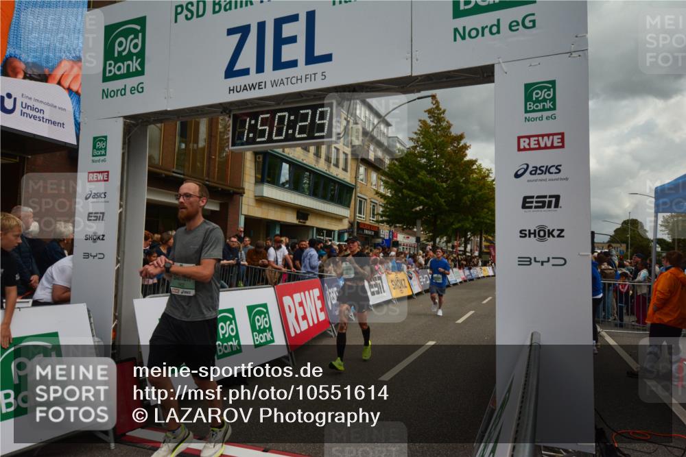 20.09.2026 - PSD Bank Halbmarathon LAZAROV Photography http://msf.ph/oto/10551614 20.09.2026 11:50:28 Ziel 1902, 2258, 2273, 2627, 2745, 3513, 3576, 3961, 4660 meine-sportfotos.de