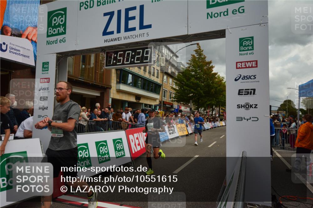 20.09.2026 - PSD Bank Halbmarathon LAZAROV Photography http://msf.ph/oto/10551615 20.09.2026 11:50:28 Ziel 1902, 2258, 2273, 2627, 2745, 3513, 3576, 3961, 4660 meine-sportfotos.de