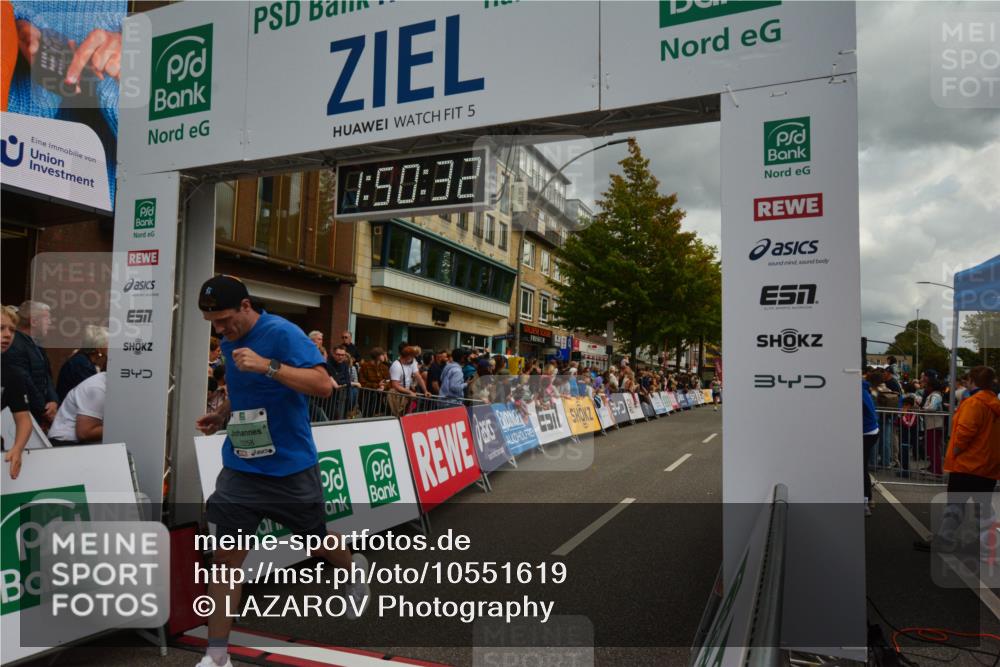 20.09.2026 - PSD Bank Halbmarathon LAZAROV Photography http://msf.ph/oto/10551619 20.09.2026 11:50:31 Ziel 1902, 2258, 2273, 2627, 2745, 3961, 4660 meine-sportfotos.de