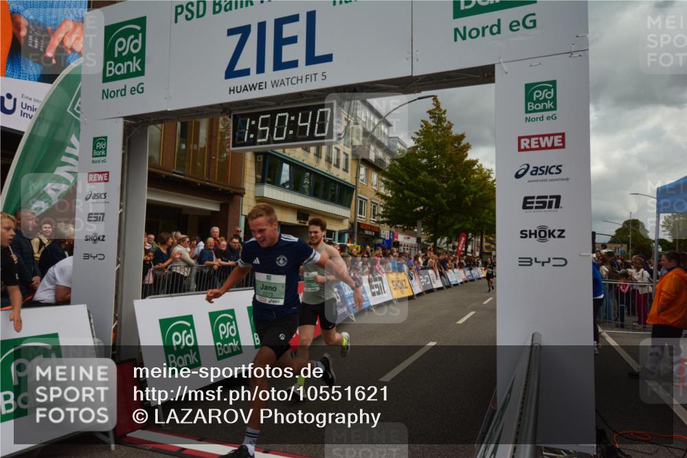 20.09.2026 - PSD Bank Halbmarathon LAZAROV Photography http://msf.ph/oto/10551621 20.09.2026 11:50:39 Ziel 1763, 2273, 2304, 2745, 3356 meine-sportfotos.de