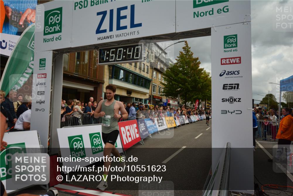 20.09.2026 - PSD Bank Halbmarathon LAZAROV Photography http://msf.ph/oto/10551623 20.09.2026 11:50:39 Ziel 1763, 2273, 2304, 2745, 3356 meine-sportfotos.de