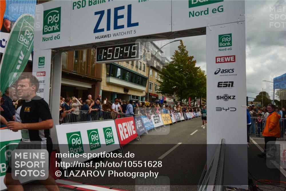 20.09.2026 - PSD Bank Halbmarathon LAZAROV Photography http://msf.ph/oto/10551628 20.09.2026 11:50:44 Ziel 1763, 2273, 2304, 2745, 3323, 3356, 3858, 4535 meine-sportfotos.de