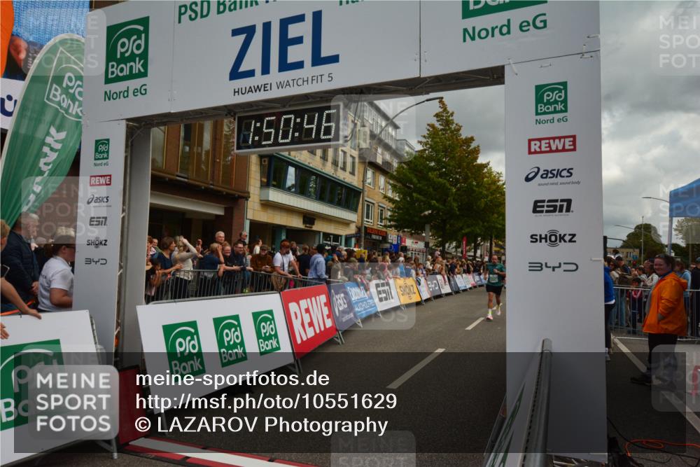 20.09.2026 - PSD Bank Halbmarathon LAZAROV Photography http://msf.ph/oto/10551629 20.09.2026 11:50:45 Ziel 1763, 2273, 2304, 2745, 3323, 3356, 3858, 4535 meine-sportfotos.de