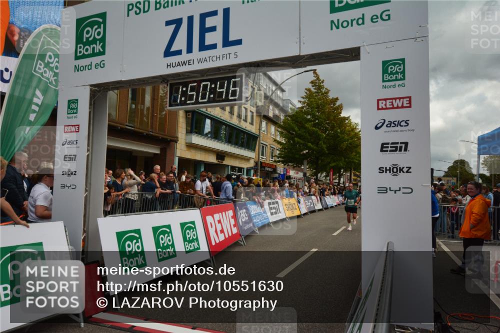 20.09.2026 - PSD Bank Halbmarathon LAZAROV Photography http://msf.ph/oto/10551630 20.09.2026 11:50:45 Ziel 1763, 2273, 2304, 2745, 3323, 3356, 3858, 4535 meine-sportfotos.de