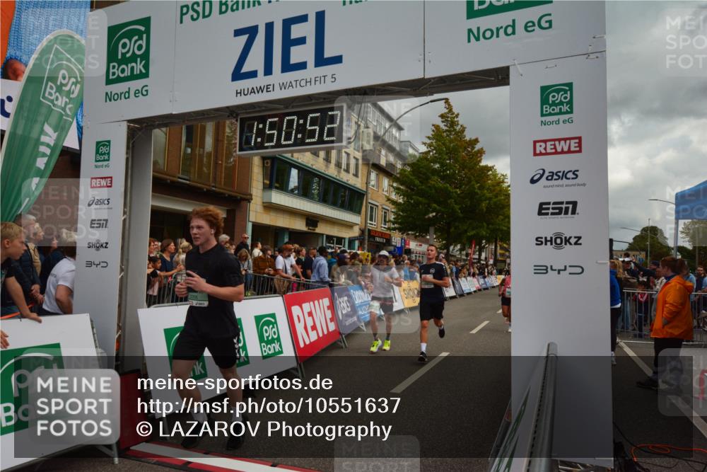 20.09.2026 - PSD Bank Halbmarathon LAZAROV Photography http://msf.ph/oto/10551637 20.09.2026 11:50:51 Ziel 1763, 3323, 3356, 3473, 3858, 4535 meine-sportfotos.de