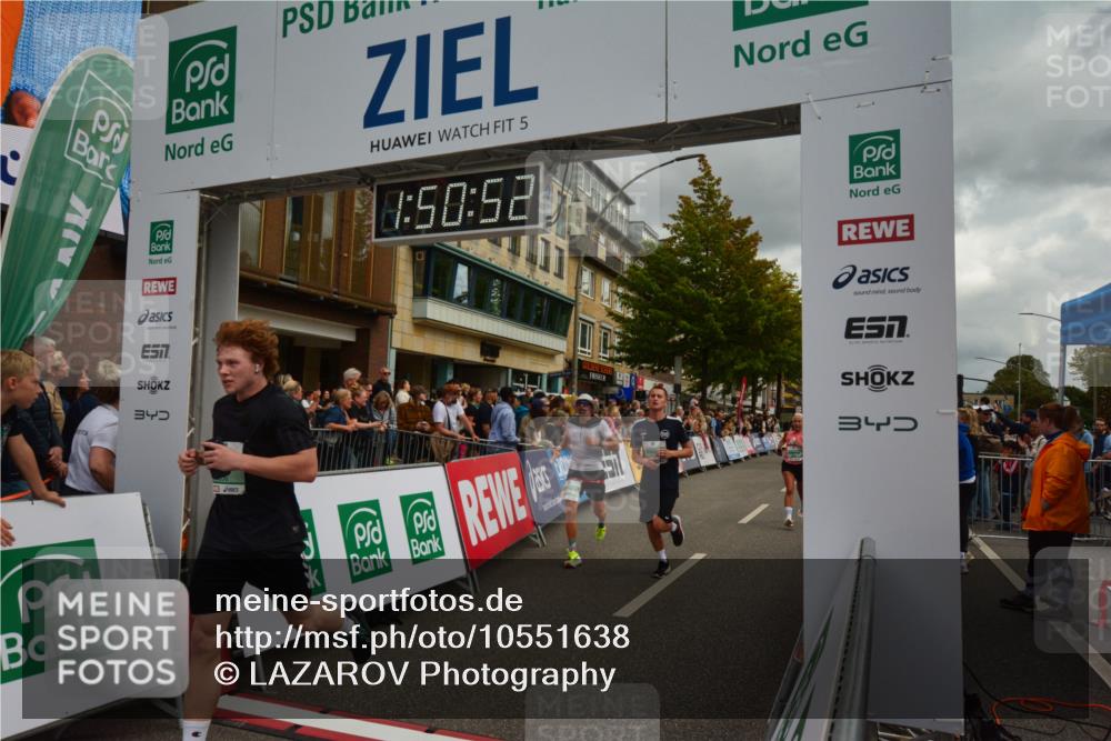 20.09.2026 - PSD Bank Halbmarathon LAZAROV Photography http://msf.ph/oto/10551638 20.09.2026 11:50:51 Ziel 1763, 3323, 3356, 3473, 3858, 4535 meine-sportfotos.de