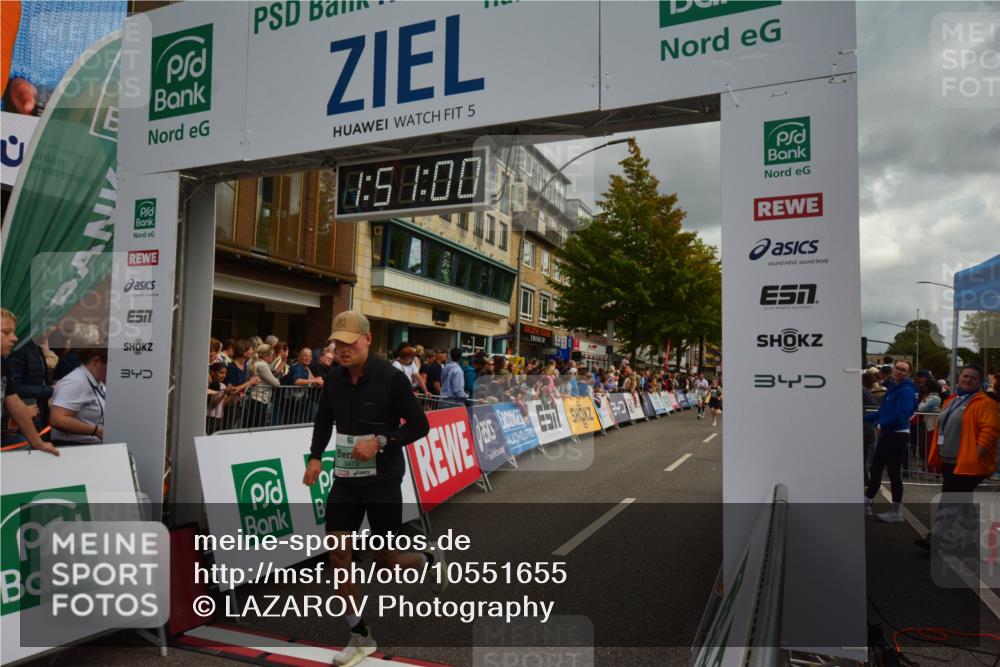 20.09.2026 - PSD Bank Halbmarathon LAZAROV Photography http://msf.ph/oto/10551655 20.09.2026 11:50:59 Ziel 1003, 1459, 2249, 2942, 2957, 3323, 3473, 3858, 3917, 4101, 4314, 4772 meine-sportfotos.de