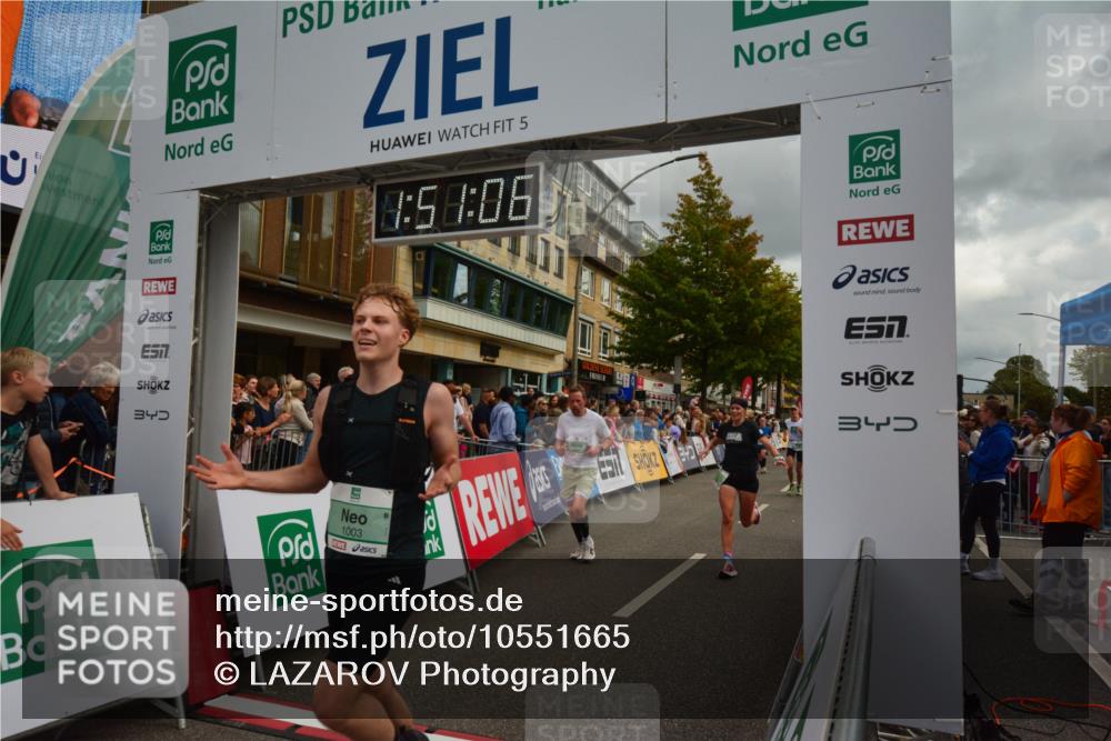 20.09.2026 - PSD Bank Halbmarathon LAZAROV Photography http://msf.ph/oto/10551665 20.09.2026 11:51:05 Ziel 1003, 1459, 1625, 2249, 2942, 2957, 3473, 3917, 4101, 4314, 4772 meine-sportfotos.de