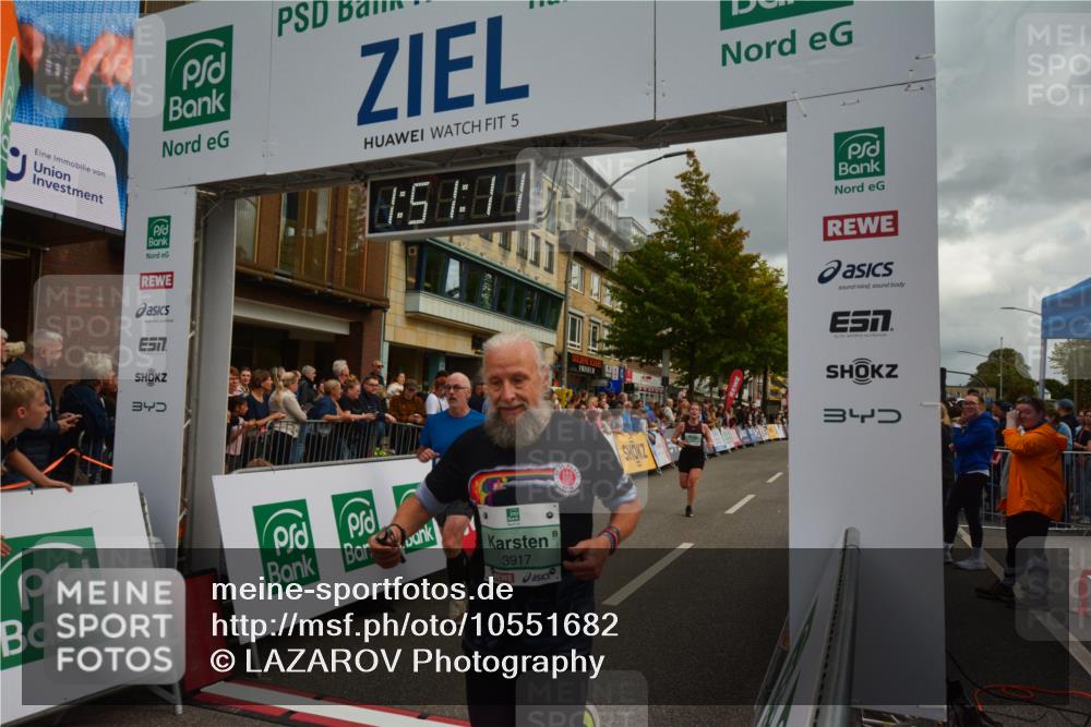20.09.2026 - PSD Bank Halbmarathon LAZAROV Photography http://msf.ph/oto/10551682 20.09.2026 11:51:11 Ziel 1003, 1459, 1625, 2249, 2949, 2957, 3917, 3997, 4101, 4314, 4595, 4772 meine-sportfotos.de