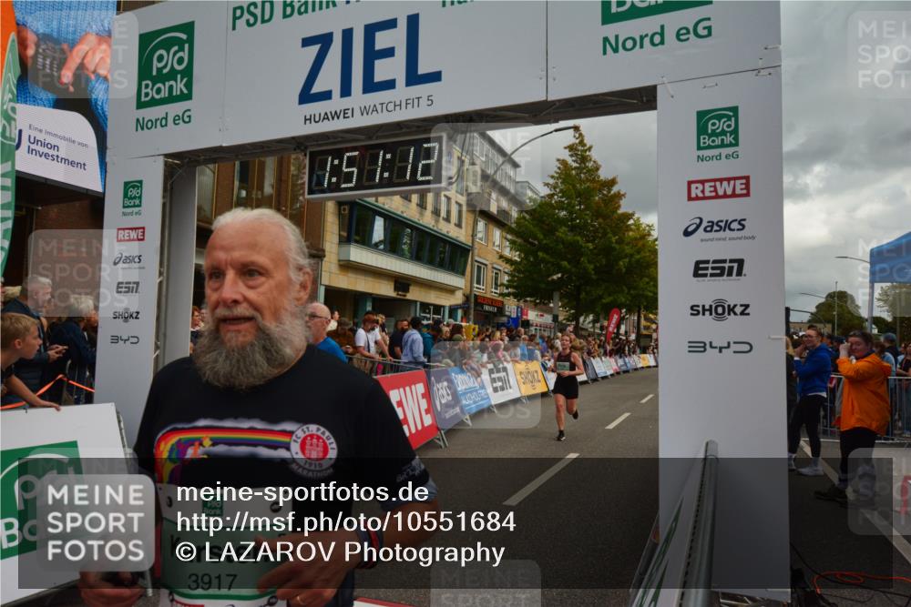 20.09.2026 - PSD Bank Halbmarathon LAZAROV Photography http://msf.ph/oto/10551684 20.09.2026 11:51:11 Ziel 1003, 1459, 1625, 2249, 2949, 2957, 3917, 3997, 4101, 4314, 4595, 4772 meine-sportfotos.de