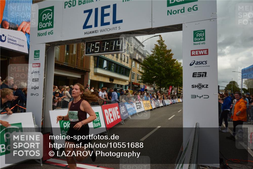 20.09.2026 - PSD Bank Halbmarathon LAZAROV Photography http://msf.ph/oto/10551688 20.09.2026 11:51:13 Ziel 1006, 1459, 1625, 2249, 2949, 2957, 3917, 3972, 3997, 4101, 4231, 4314, 4594, 4595, 4772 meine-sportfotos.de