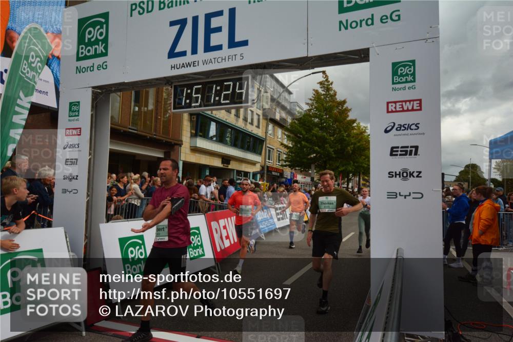 20.09.2026 - PSD Bank Halbmarathon LAZAROV Photography http://msf.ph/oto/10551697 20.09.2026 11:51:23 Ziel 1006, 2458, 2949, 3972, 3997, 4231, 4594, 4595 meine-sportfotos.de