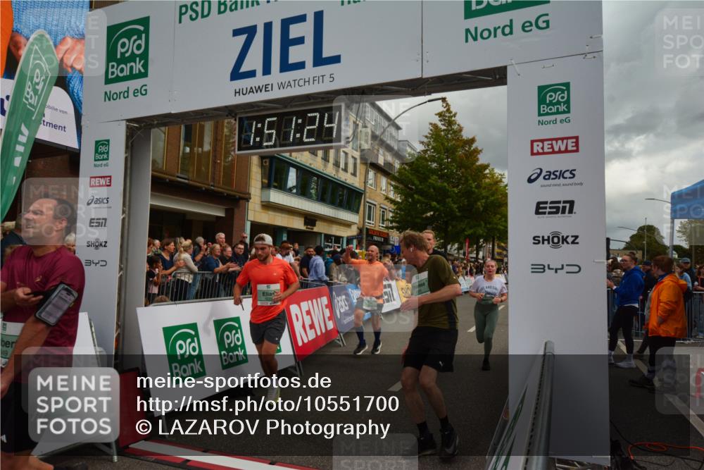 20.09.2026 - PSD Bank Halbmarathon LAZAROV Photography http://msf.ph/oto/10551700 20.09.2026 11:51:23 Ziel 1006, 2458, 2949, 3972, 3997, 4231, 4594, 4595 meine-sportfotos.de