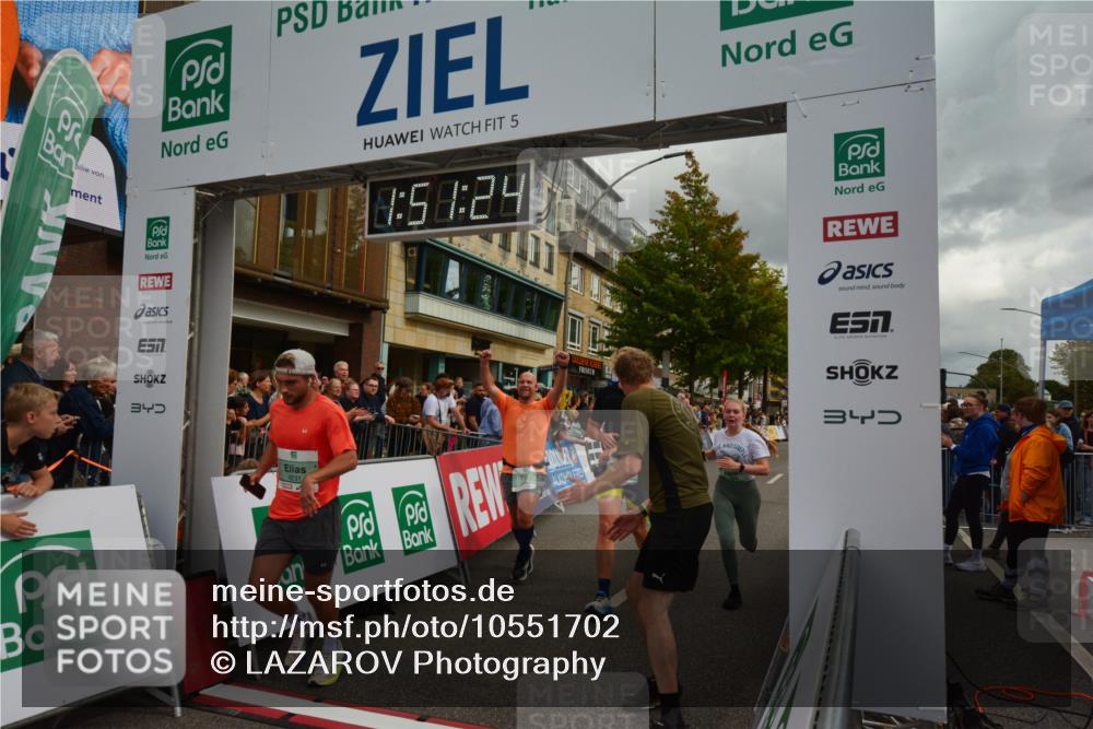 20.09.2026 - PSD Bank Halbmarathon LAZAROV Photography http://msf.ph/oto/10551702 20.09.2026 11:51:24 Ziel 1006, 2458, 2949, 3972, 3997, 4231, 4594, 4595 meine-sportfotos.de