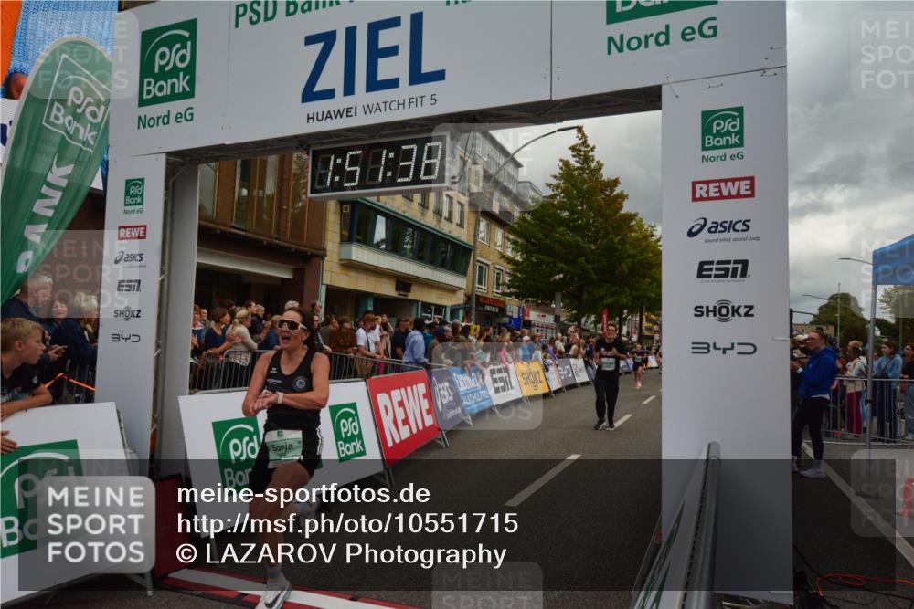 20.09.2026 - PSD Bank Halbmarathon LAZAROV Photography http://msf.ph/oto/10551715 20.09.2026 11:51:37 Ziel 1157, 1169, 1356, 2458, 2463, 2685, 2814, 3866, 4031, 4102, 4579, 4618 meine-sportfotos.de