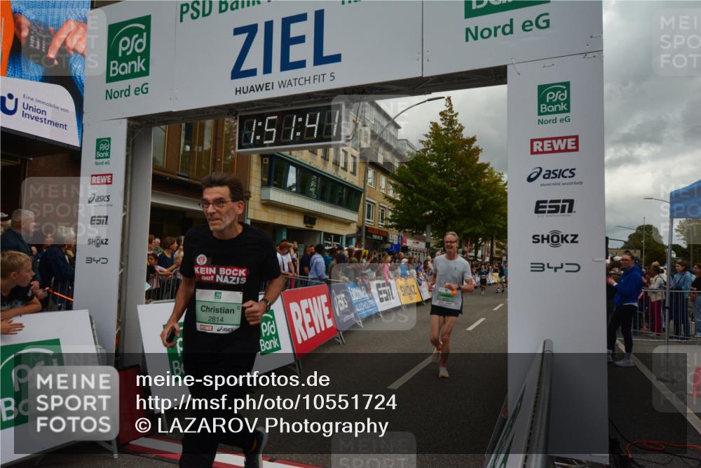 20.09.2026 - PSD Bank Halbmarathon LAZAROV Photography http://msf.ph/oto/10551724 20.09.2026 11:51:40 Ziel 1157, 1169, 1356, 2458, 2463, 2685, 2814, 3074, 3866, 4031, 4102, 4579, 4618, 4737 meine-sportfotos.de