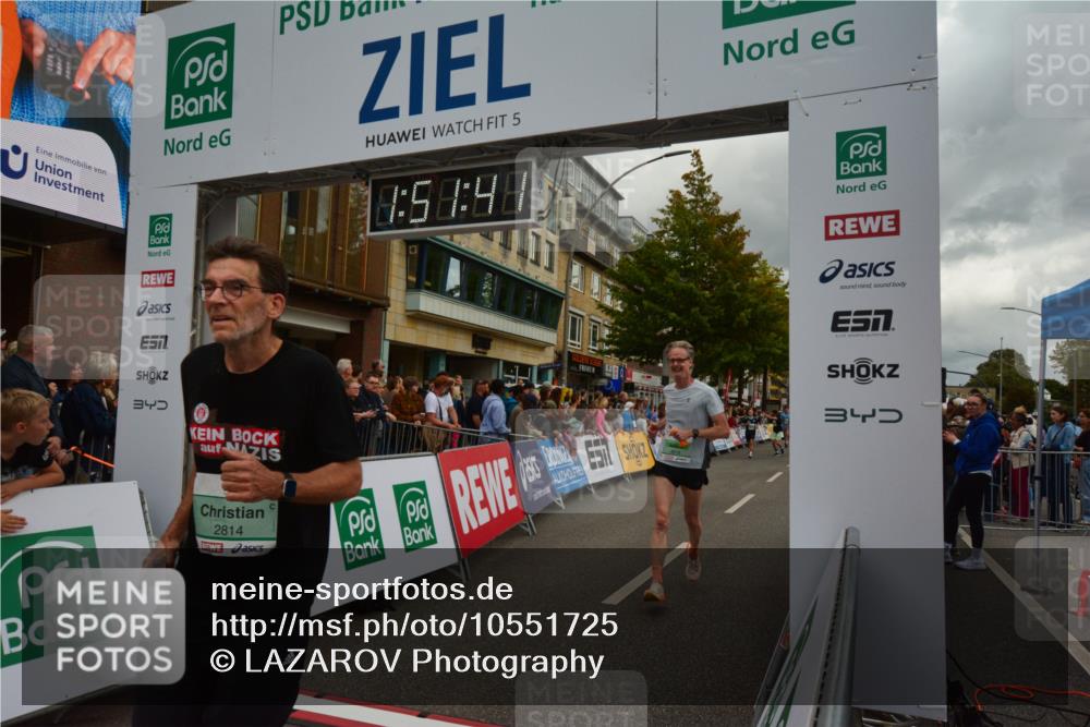 20.09.2026 - PSD Bank Halbmarathon LAZAROV Photography http://msf.ph/oto/10551725 20.09.2026 11:51:40 Ziel 1157, 1169, 1356, 2458, 2463, 2685, 2814, 3074, 3866, 4031, 4102, 4579, 4618, 4737 meine-sportfotos.de