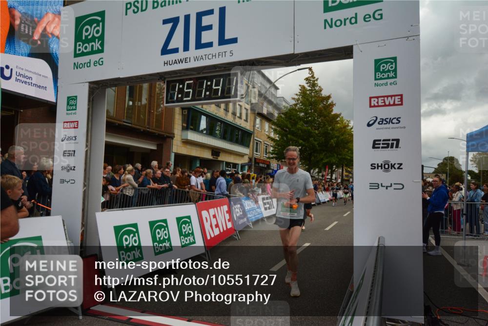 20.09.2026 - PSD Bank Halbmarathon LAZAROV Photography http://msf.ph/oto/10551727 20.09.2026 11:51:41 Ziel 1157, 1169, 1356, 2458, 2463, 2685, 2814, 3074, 3866, 4031, 4102, 4579, 4618, 4737 meine-sportfotos.de