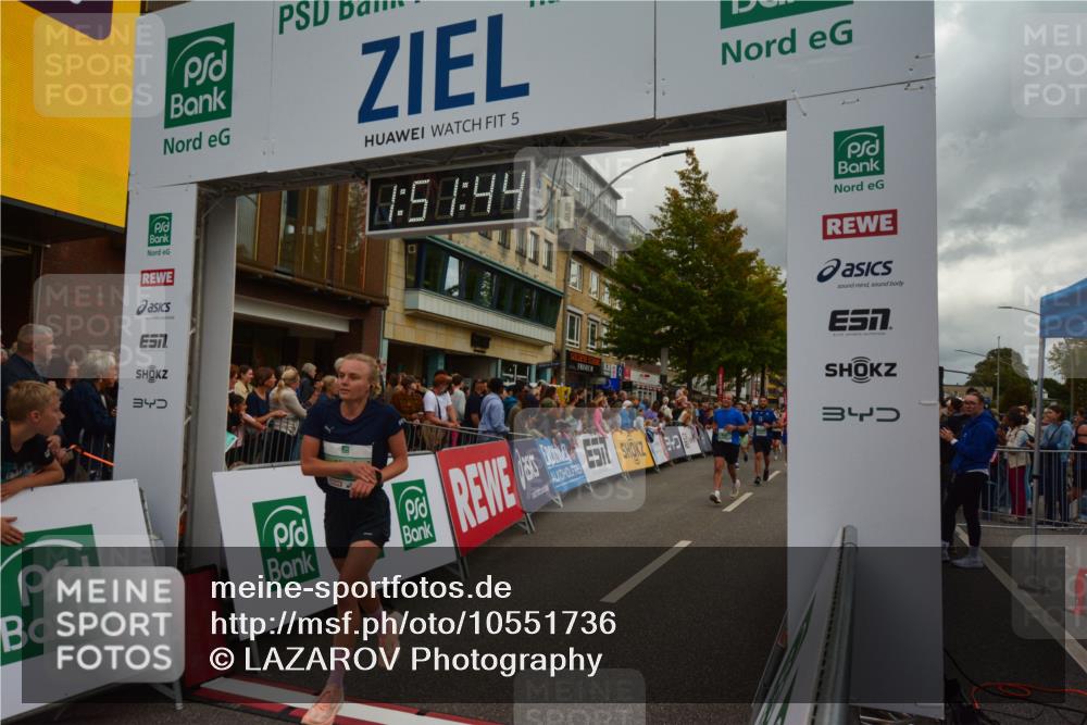 20.09.2026 - PSD Bank Halbmarathon LAZAROV Photography http://msf.ph/oto/10551736 20.09.2026 11:51:43 Ziel 1157, 1169, 1356, 2463, 2503, 2685, 2814, 3074, 3866, 4031, 4102, 4579, 4618, 4737 meine-sportfotos.de