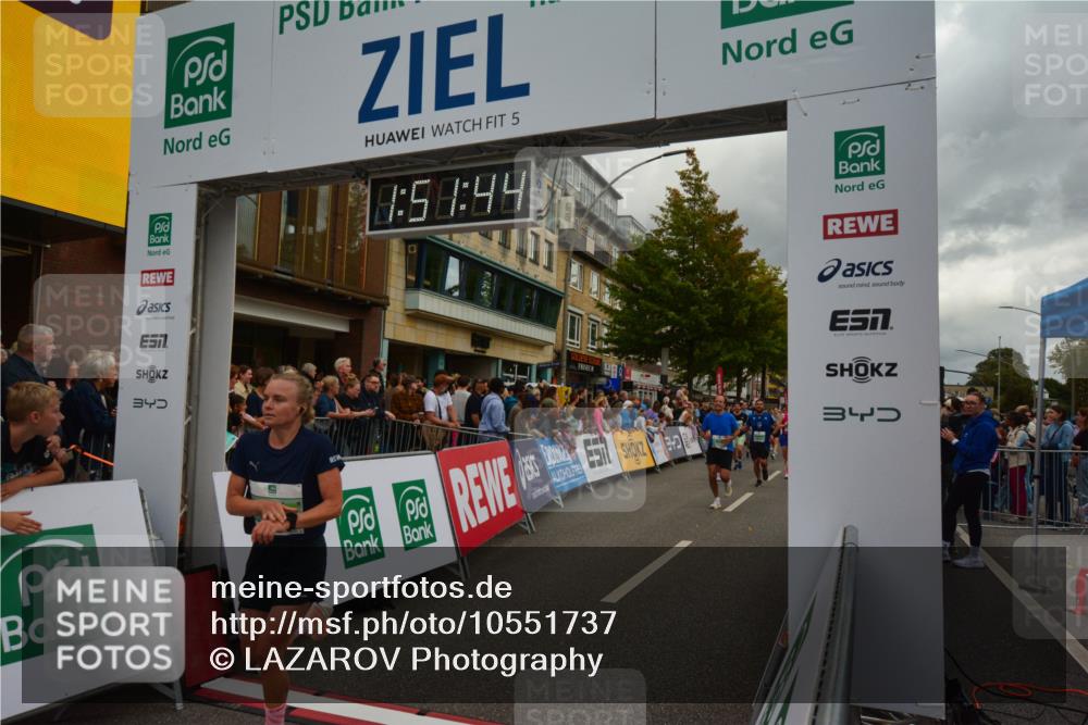 20.09.2026 - PSD Bank Halbmarathon LAZAROV Photography http://msf.ph/oto/10551737 20.09.2026 11:51:43 Ziel 1157, 1169, 1356, 2463, 2503, 2685, 2814, 3074, 3866, 4031, 4102, 4579, 4618, 4737 meine-sportfotos.de