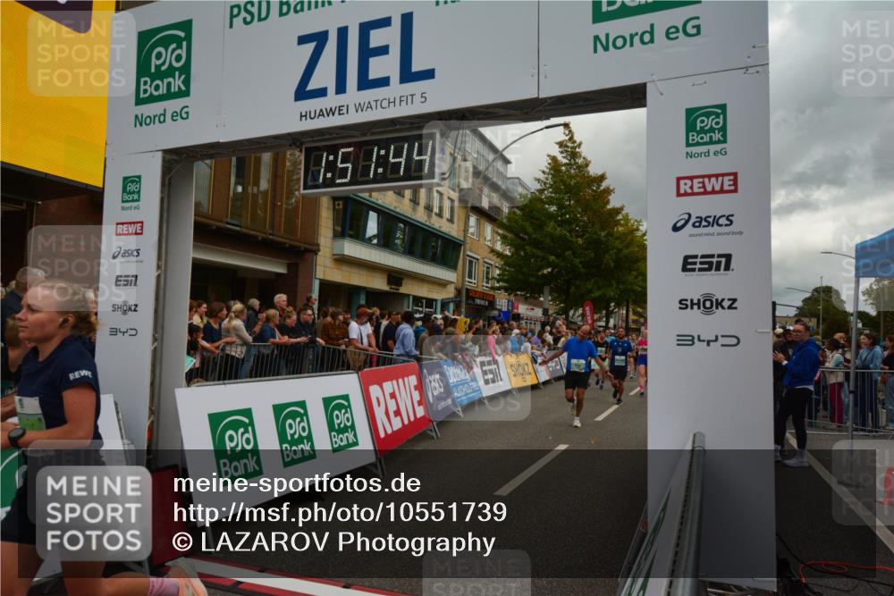 20.09.2026 - PSD Bank Halbmarathon LAZAROV Photography http://msf.ph/oto/10551739 20.09.2026 11:51:44 Ziel 1157, 1169, 1356, 1729, 2463, 2503, 2685, 2814, 3074, 4031, 4102, 4579, 4618, 4737 meine-sportfotos.de