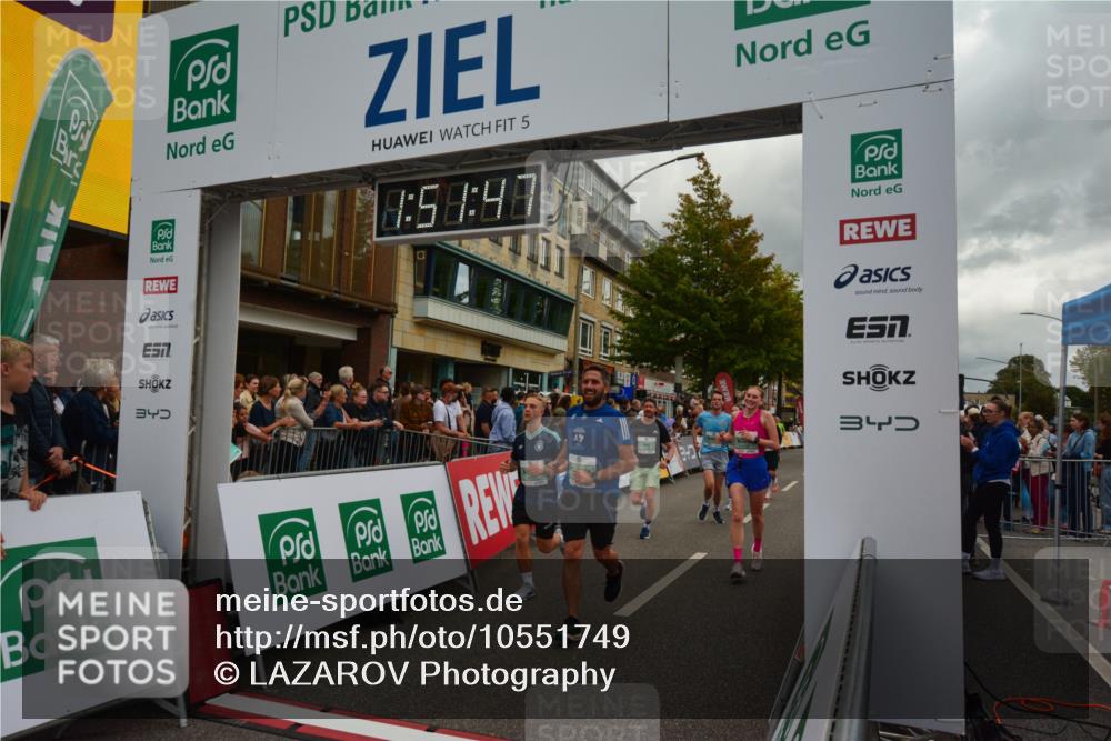 20.09.2026 - PSD Bank Halbmarathon LAZAROV Photography http://msf.ph/oto/10551749 20.09.2026 11:51:47 Ziel 1157, 1169, 1356, 1729, 2463, 2503, 2685, 2850, 3074, 4031, 4102, 4579, 4618, 4737 meine-sportfotos.de