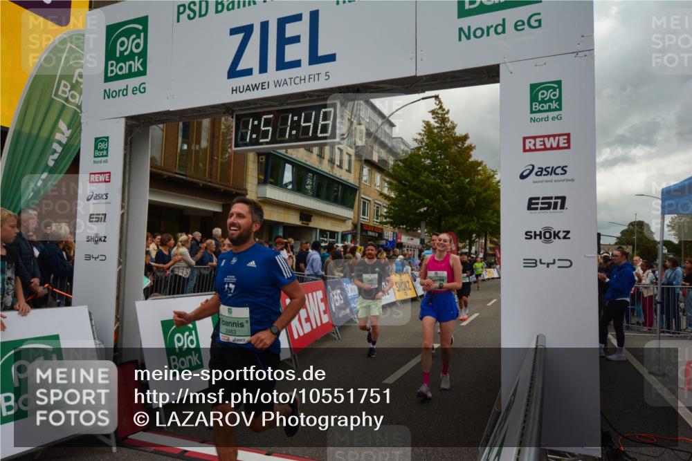 20.09.2026 - PSD Bank Halbmarathon LAZAROV Photography http://msf.ph/oto/10551751 20.09.2026 11:51:47 Ziel 1157, 1169, 1356, 1729, 2463, 2503, 2685, 2850, 3074, 4031, 4102, 4579, 4618, 4737 meine-sportfotos.de