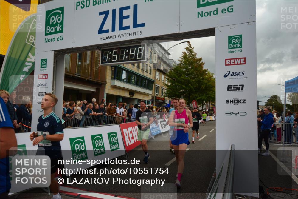 20.09.2026 - PSD Bank Halbmarathon LAZAROV Photography http://msf.ph/oto/10551754 20.09.2026 11:51:48 Ziel 1157, 1169, 1356, 1729, 2463, 2503, 2685, 2850, 3074, 4031, 4102, 4579, 4737 meine-sportfotos.de