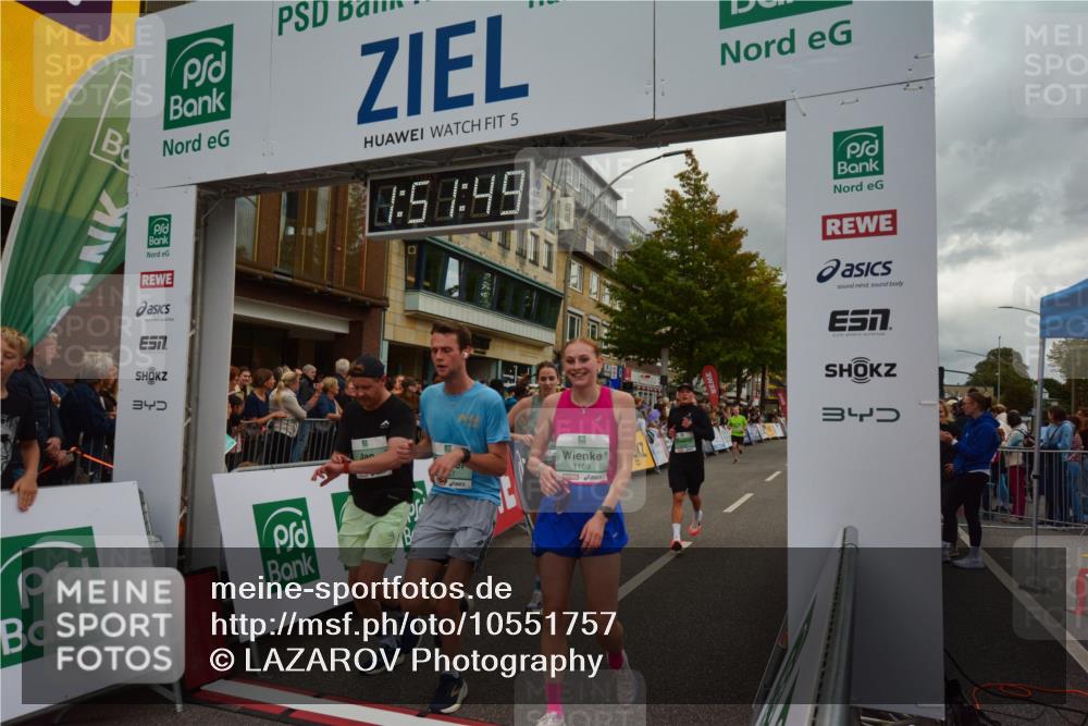 20.09.2026 - PSD Bank Halbmarathon LAZAROV Photography http://msf.ph/oto/10551757 20.09.2026 11:51:48 Ziel 1157, 1169, 1356, 1729, 2463, 2503, 2685, 2850, 3074, 4031, 4102, 4579, 4737 meine-sportfotos.de