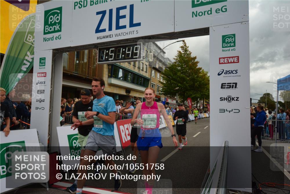 20.09.2026 - PSD Bank Halbmarathon LAZAROV Photography http://msf.ph/oto/10551758 20.09.2026 11:51:49 Ziel 1157, 1169, 1356, 1729, 2463, 2503, 2685, 2850, 3074, 3327, 4031, 4102, 4579, 4737 meine-sportfotos.de