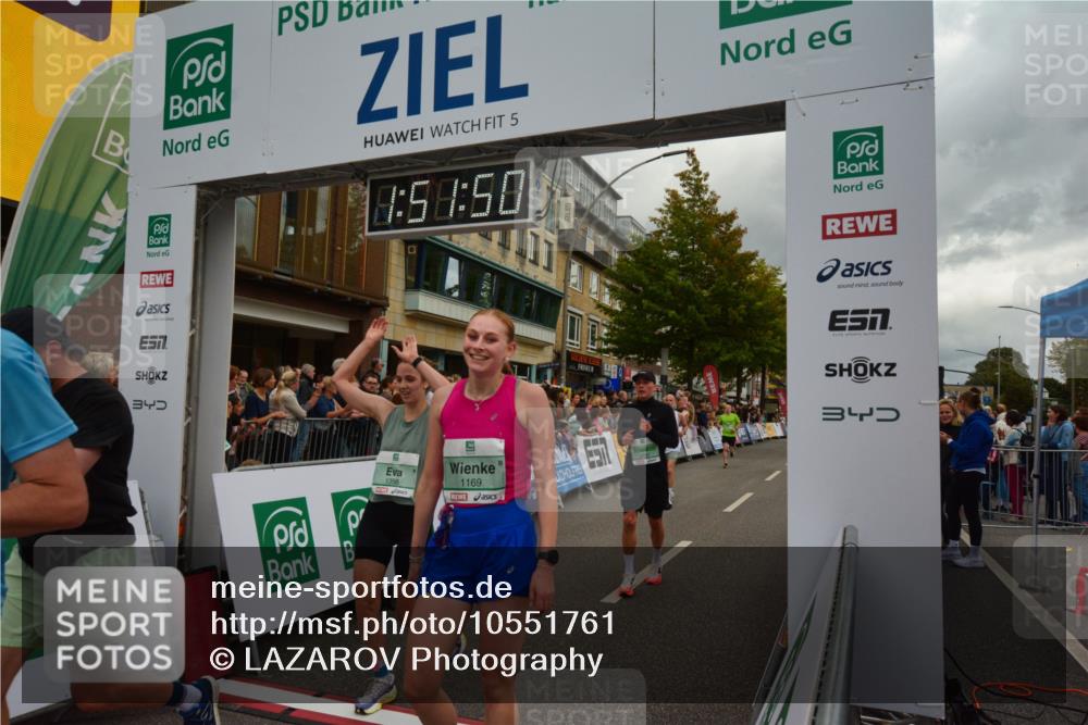20.09.2026 - PSD Bank Halbmarathon LAZAROV Photography http://msf.ph/oto/10551761 20.09.2026 11:51:49 Ziel 1157, 1169, 1356, 1729, 2463, 2503, 2685, 2850, 3074, 3327, 4031, 4102, 4579, 4737 meine-sportfotos.de