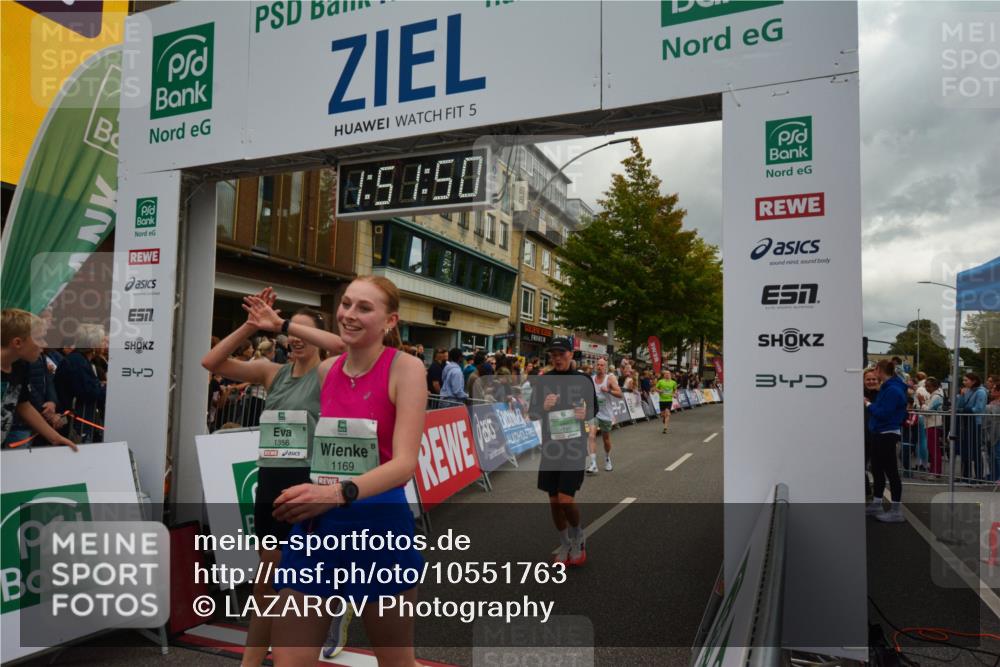 20.09.2026 - PSD Bank Halbmarathon LAZAROV Photography http://msf.ph/oto/10551763 20.09.2026 11:51:49 Ziel 1157, 1169, 1356, 1729, 2463, 2503, 2685, 2850, 3074, 3327, 4031, 4102, 4579, 4737 meine-sportfotos.de