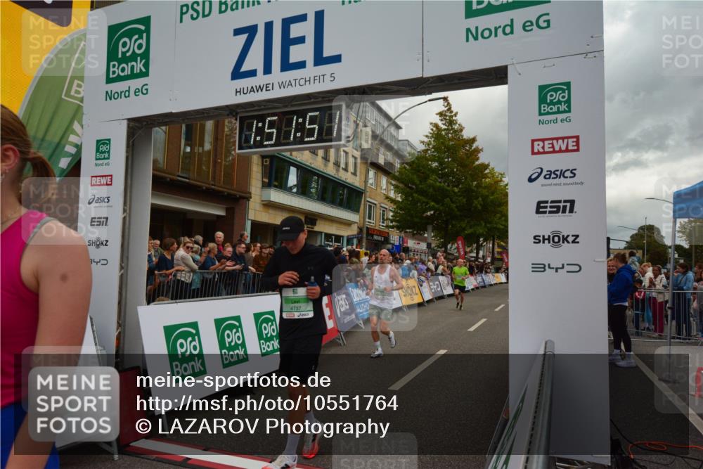 20.09.2026 - PSD Bank Halbmarathon LAZAROV Photography http://msf.ph/oto/10551764 20.09.2026 11:51:50 Ziel 1157, 1169, 1356, 1729, 2463, 2503, 2685, 2850, 3074, 3327, 4031, 4579, 4737 meine-sportfotos.de