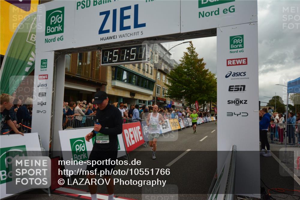 20.09.2026 - PSD Bank Halbmarathon LAZAROV Photography http://msf.ph/oto/10551766 20.09.2026 11:51:51 Ziel 1157, 1169, 1356, 1729, 2463, 2503, 2685, 2850, 3074, 3327, 4031, 4579, 4737 meine-sportfotos.de