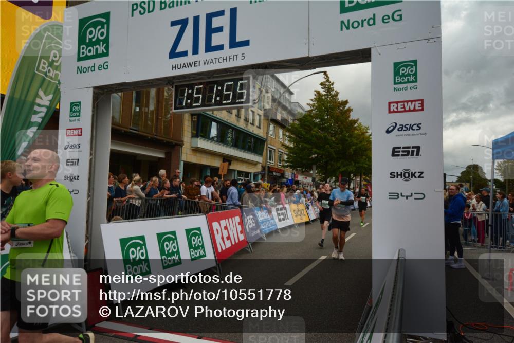 20.09.2026 - PSD Bank Halbmarathon LAZAROV Photography http://msf.ph/oto/10551778 20.09.2026 11:51:55 Ziel 1157, 1356, 1729, 2503, 2830, 2850, 3074, 3327, 4579, 4737 meine-sportfotos.de