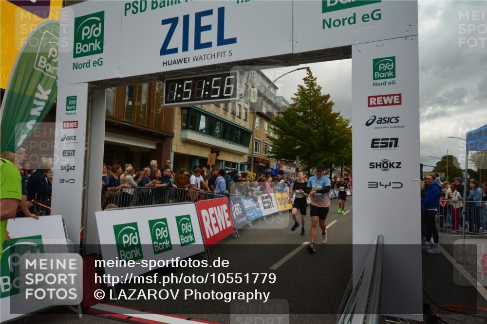 20.09.2026 - PSD Bank Halbmarathon LAZAROV Photography http://msf.ph/oto/10551779 20.09.2026 11:51:55 Ziel 1157, 1356, 1729, 2503, 2830, 2850, 3074, 3327, 4579, 4737 meine-sportfotos.de