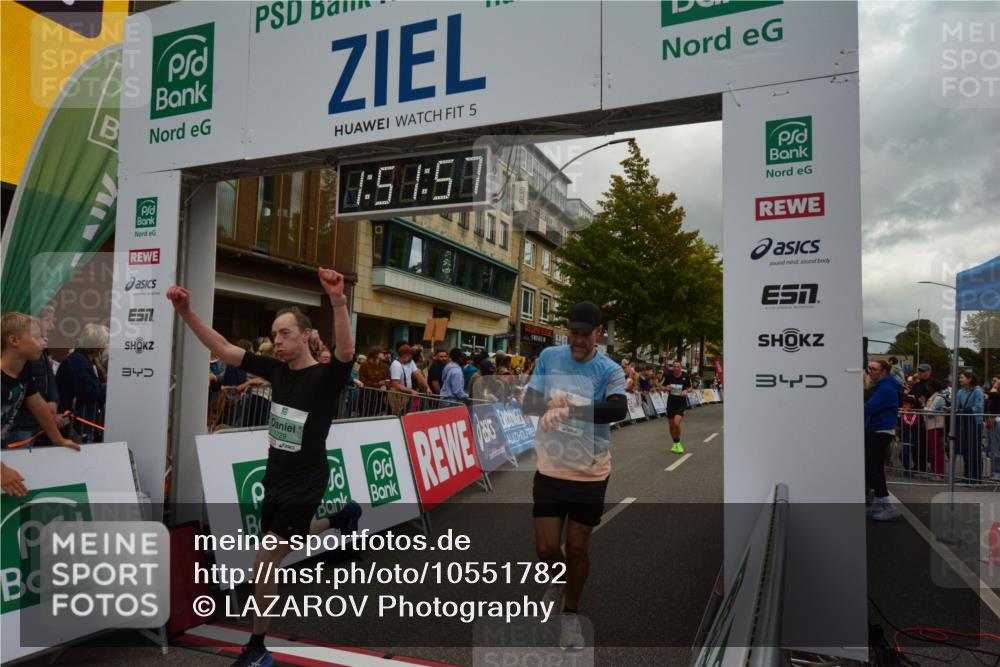 20.09.2026 - PSD Bank Halbmarathon LAZAROV Photography http://msf.ph/oto/10551782 20.09.2026 11:51:56 Ziel 1729, 2503, 2830, 2850, 3049, 3074, 3327, 4737 meine-sportfotos.de