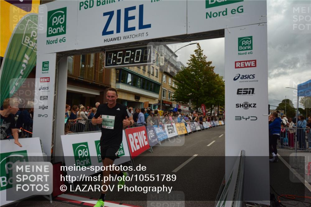 20.09.2026 - PSD Bank Halbmarathon LAZAROV Photography http://msf.ph/oto/10551789 20.09.2026 11:52:00 Ziel 1729, 2503, 2830, 2850, 3049, 3327 meine-sportfotos.de