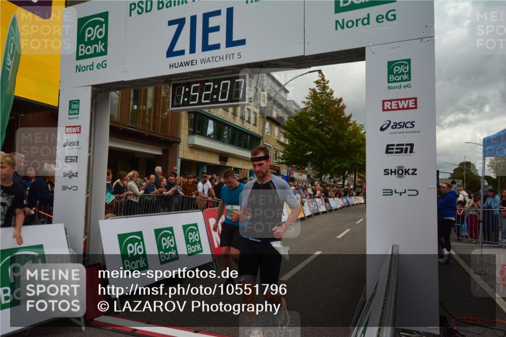 20.09.2026 - PSD Bank Halbmarathon LAZAROV Photography http://msf.ph/oto/10551796 20.09.2026 11:52:07 Ziel 2830, 3049, 3327, 3737, 4680, 4789 meine-sportfotos.de