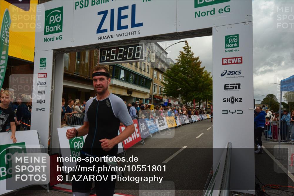 20.09.2026 - PSD Bank Halbmarathon LAZAROV Photography http://msf.ph/oto/10551801 20.09.2026 11:52:08 Ziel 2830, 3049, 3737, 4680, 4789 meine-sportfotos.de