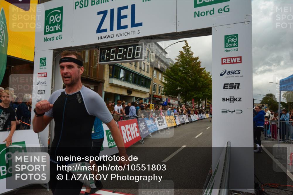 20.09.2026 - PSD Bank Halbmarathon LAZAROV Photography http://msf.ph/oto/10551803 20.09.2026 11:52:08 Ziel 2830, 3049, 3737, 4680, 4789 meine-sportfotos.de