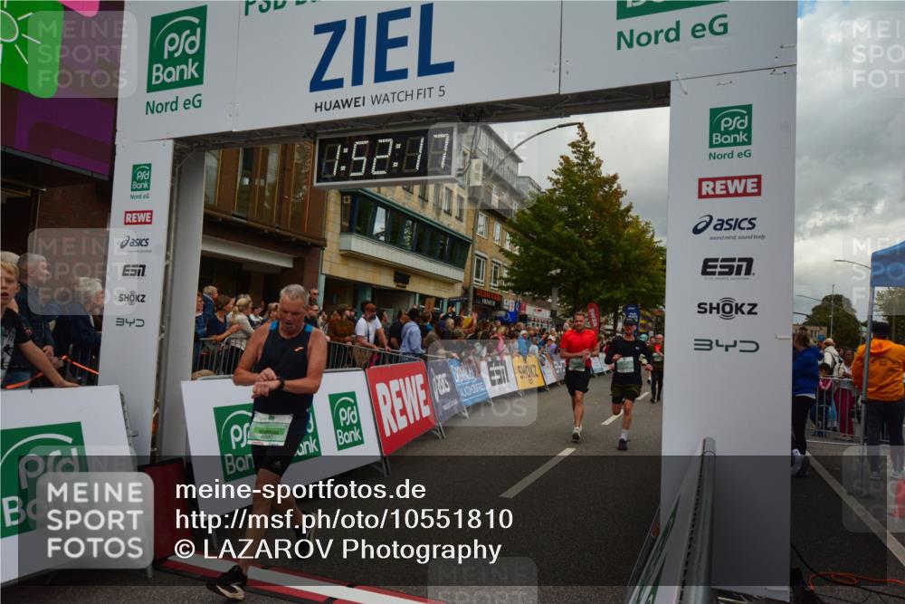 20.09.2026 - PSD Bank Halbmarathon LAZAROV Photography http://msf.ph/oto/10551810 20.09.2026 11:52:16 Ziel 1152, 3042, 3512, 3664, 3737, 4539, 4609, 4680, 4789 meine-sportfotos.de