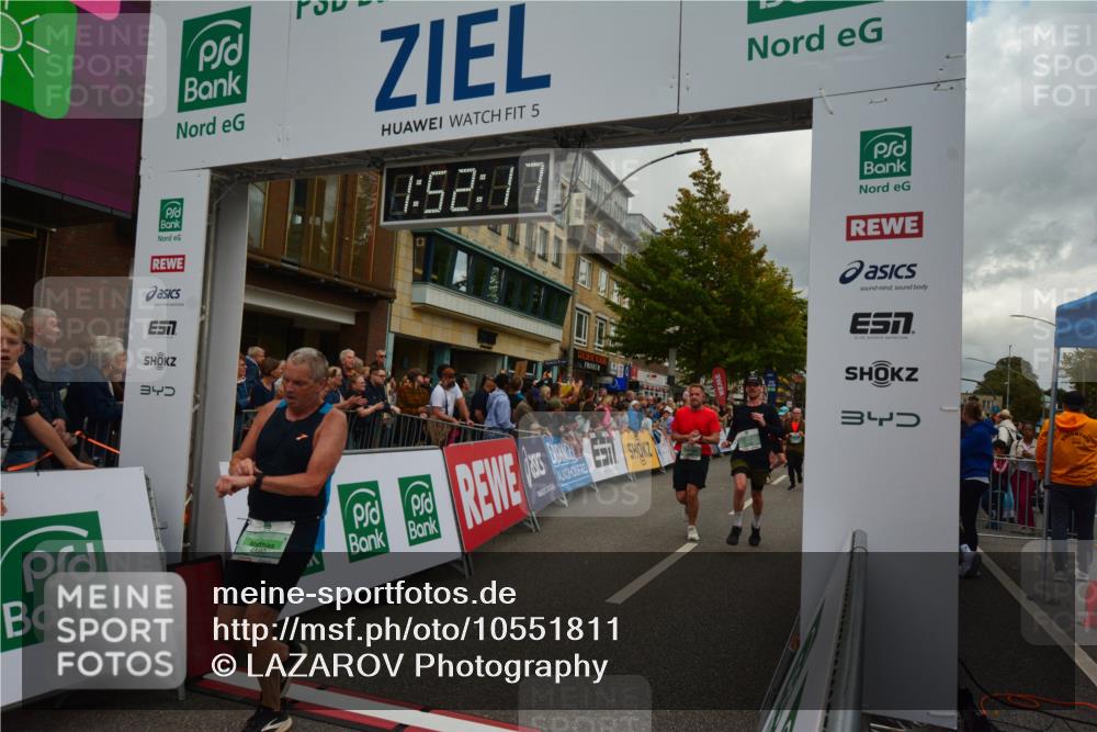 20.09.2026 - PSD Bank Halbmarathon LAZAROV Photography http://msf.ph/oto/10551811 20.09.2026 11:52:17 Ziel 1152, 3042, 3512, 3664, 3737, 4539, 4609, 4680, 4789 meine-sportfotos.de